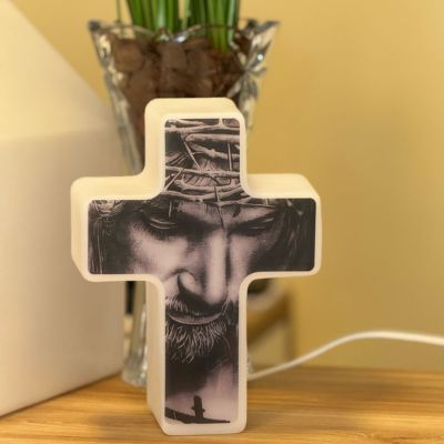 Cruz Face de Cristo em Resina